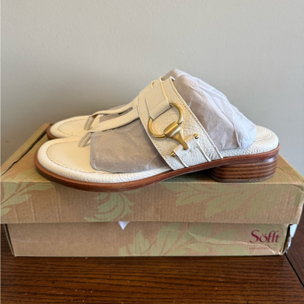 Sofft Fernanda leather cream‎ sandals NEW 8.5